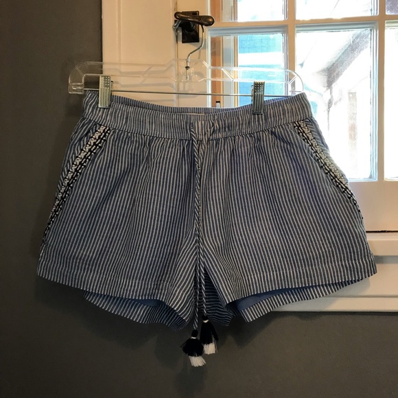 Vineyard Vines Shorts - Picture 2 of 11